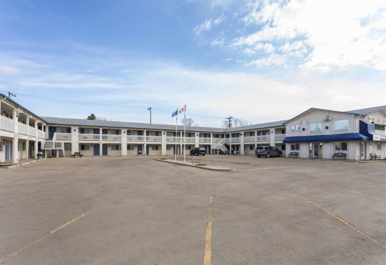 Motel Bo-Camrose, Ab ภายนอก รูปภาพ